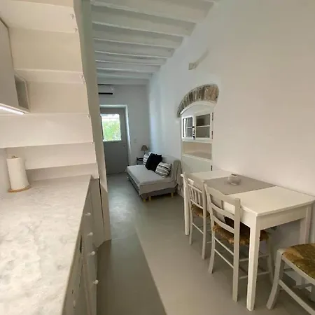 Spitaki House In The Old Town,